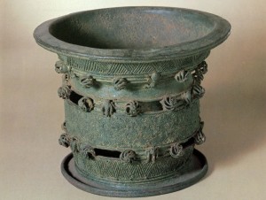 Leaded bronze bowl, dated 900-1000 AD. 