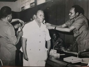 Augustus Aikhomu being decorated as military chief