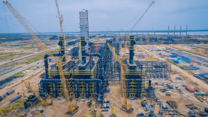 Dangote Refinery in Lekki Lagos iss a huge boost to Nigeria's Extractive Industry